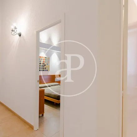 Image 3 - Passatge de la Banca, 1, 08002 Barcelona, Spain - Apartment for rent