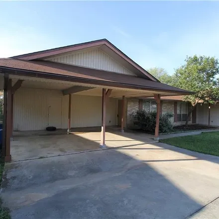 Rent this 2 bed apartment on 317 Briarwood Drive in Kirkwood, New Braunfels