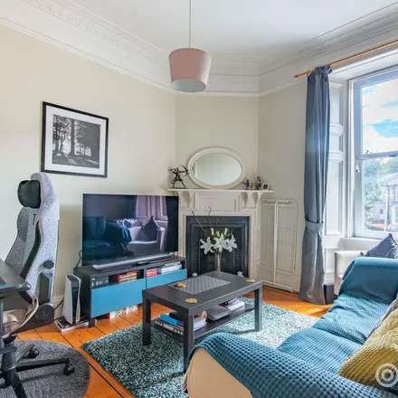Image 3 - 21 Meadowbank Crescent, City of Edinburgh, EH8 7AQ, United Kingdom - Apartment for rent