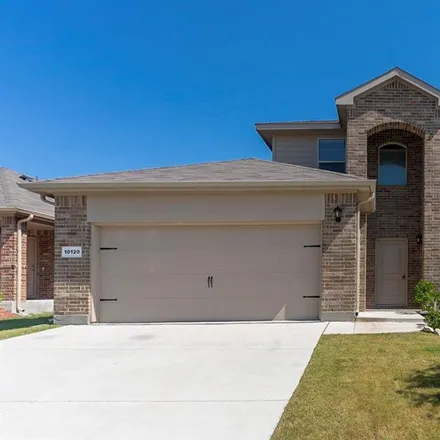 Buy this 5 bed house on 10120 Clemmons Road in Fort Worth, TX 76108