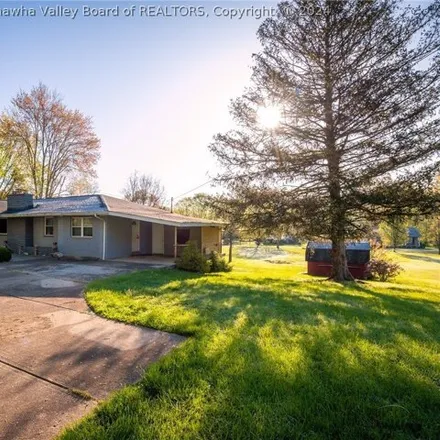Image 1 - 116 East Maplewood, Oakwood Estates, Teays Valley, WV 25560, USA - House for sale