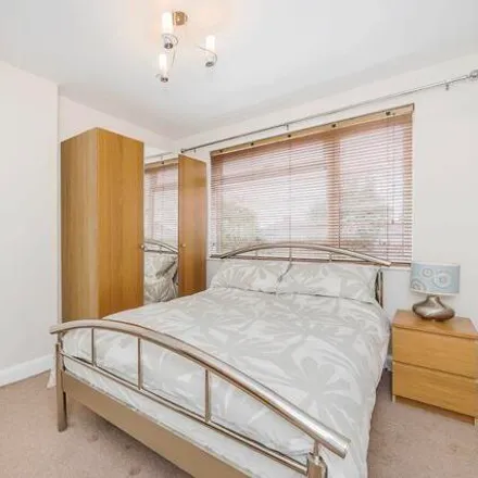 Image 7 - Hail & Ride Cleeve Park School, Bexley Lane, London, DA14 4JN, United Kingdom - Duplex for sale