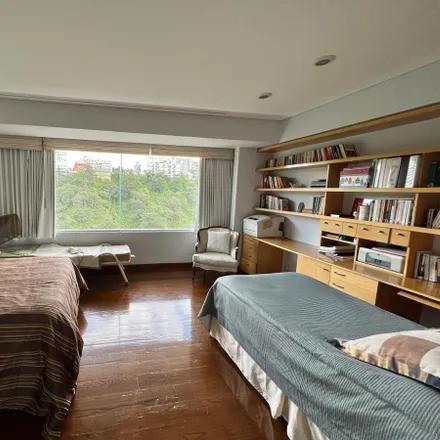 Buy this studio apartment on Paseo de las Bugambilias in Colonia La Puntada, 05100 Mexico City