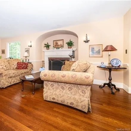 Image 7 - 114 Valley Rd, Katonah, New York, 10536 - House for sale