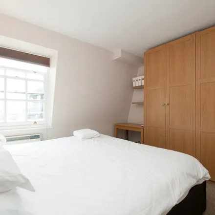 Rent this 2 bed apartment on 189 Stoke Newington High Street in London, N16 7GA