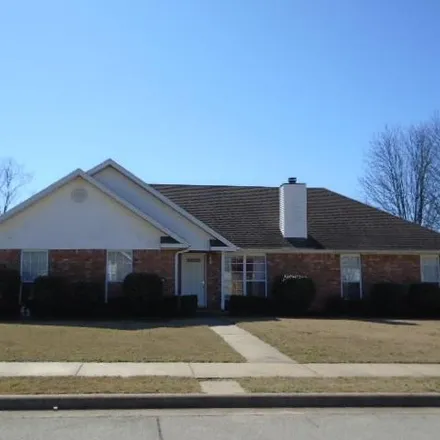 Rent this 4 bed house on 4209 Pleasant Drive in Rogers, AR 72758