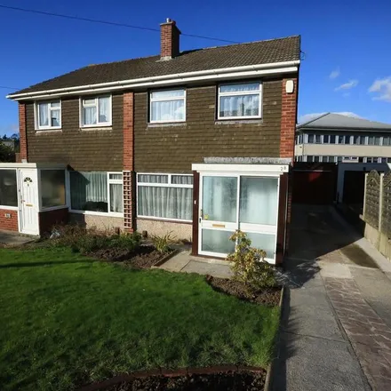 Rent this 3 bed duplex on Moorland Drive in Colebrook Village, PL7 2BY