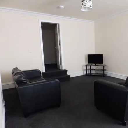 Image 2 - Ribblesdale Place, Preston, PR1 8BZ, United Kingdom - Room for rent