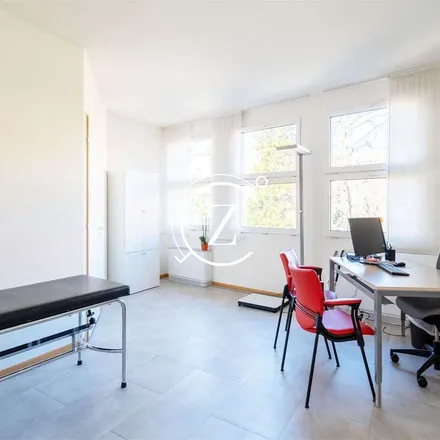 Image 2 - Scuola Elementare Besso, Via Moncucco, 6932 Lugano, Switzerland - Apartment for rent