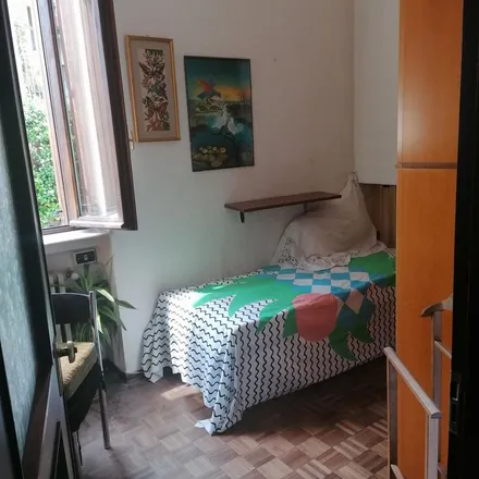 Rent this 3 bed apartment on Maria Acconciature in Via Julia, 1