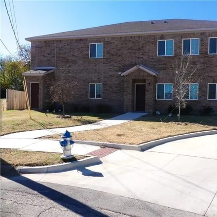 Rent this 3 bed house on 612 Meadow View Court in Denton, TX 76207