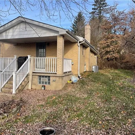 Image 2 - 2748 Mount Troy Road, Reserve Township, Allegheny County, PA 15212, USA - House for sale