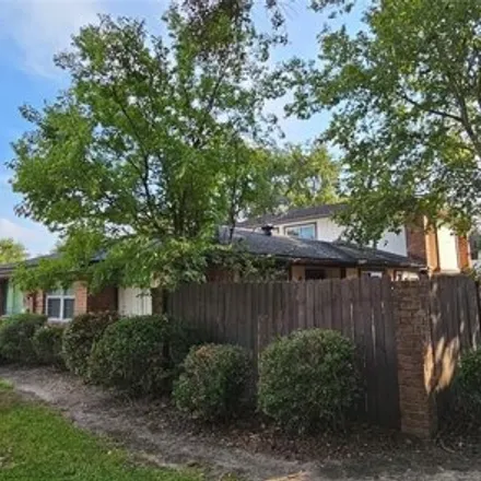 Buy this 2 bed house on Pinewilde Drive in Harris County, TX 77066