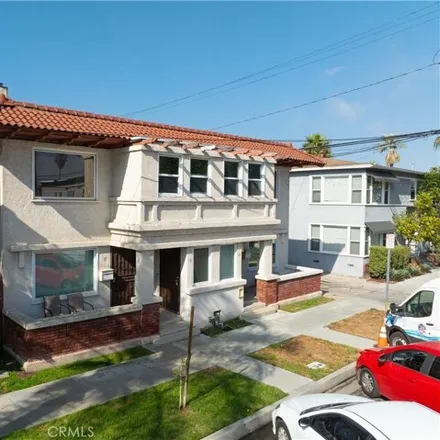 Buy this 4 bed house on 41 Bonito Avenue in Long Beach, CA 90802
