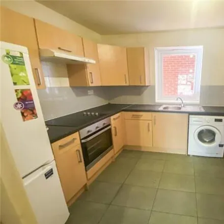 Image 2 - 3B Egerton Road, Manchester, M14 6XY, United Kingdom - Apartment for sale