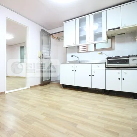 Rent this 2 bed apartment on 서울특별시 강남구 대치동 900-29