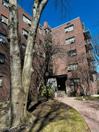 Rent this studio apartment on 357 Park Place in Linwood, Fort Lee