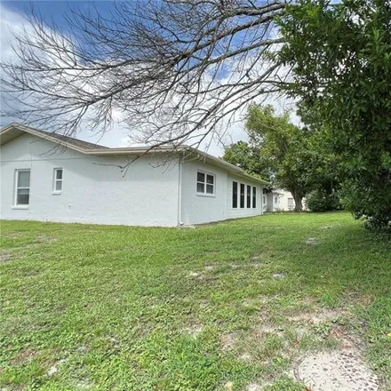 Image 3 - 10825 Casa Grande Avenue, Bayonet Point, FL 34668, USA - House for rent