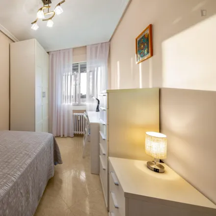 Rent this 3 bed room on Calle de Camarena in 229, 28047 Madrid