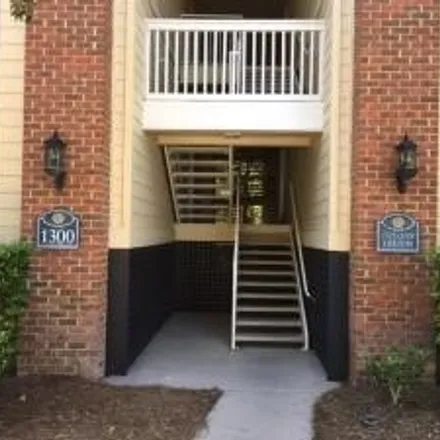 Buy this 3 bed condo on Long Grove Drive in Mount Pleasant, SC 29464