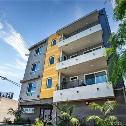 Rent this 3 bed apartment on Alley 81371 in Los Angeles, CA 91602