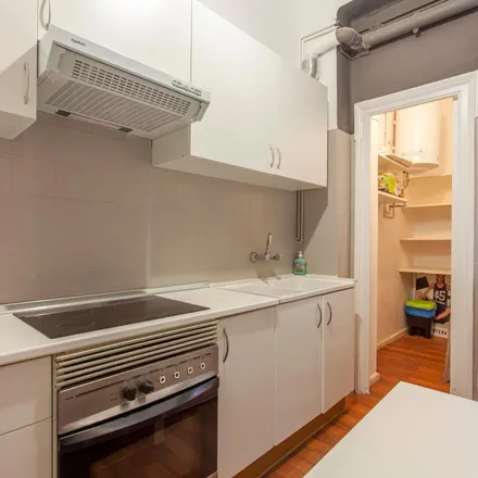 Rent this 5 bed apartment on Carrer dels Nocturns in 46002 Valencia, Spain