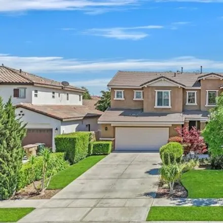 Buy this 6 bed house on 10441 Titanium Street in Bakersfield, CA 93311