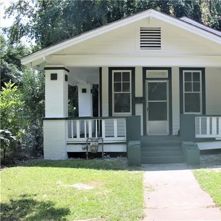 Buy this 2 bed house on 414 18th Street in Alexandria, LA 71301