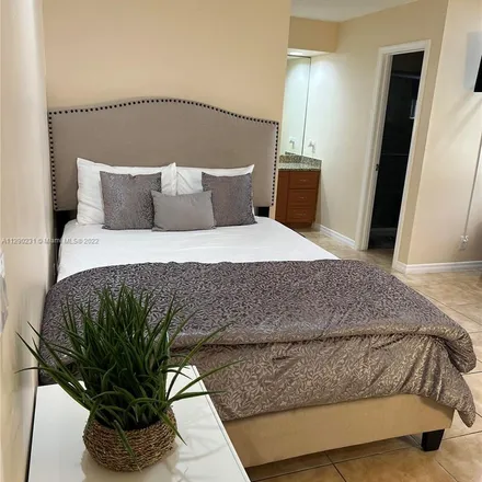 Rent this 3 bed apartment on 1417 Kilgore Lane in Lake Worth Beach, FL 33460