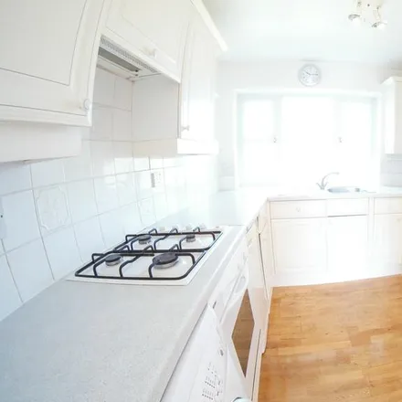 Rent this 2 bed apartment on 23 Dunbar Drive in Reading, RG5 4HA