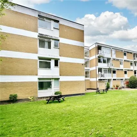 Image 1 - Woking Park, Woking Park cycle path, Old Woking, GU22 7SL, United Kingdom - House for sale