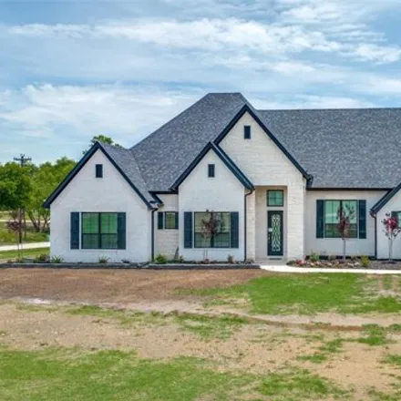 Buy this 5 bed house on 16609 University Drive in Kaufman County, TX 75126