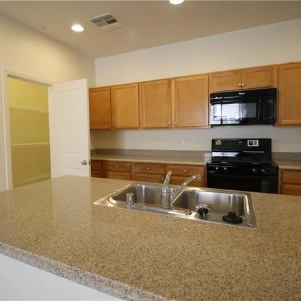 Image 3 - 3165 Beltrada Avenue, Henderson, NV 89044, USA - Loft for rent