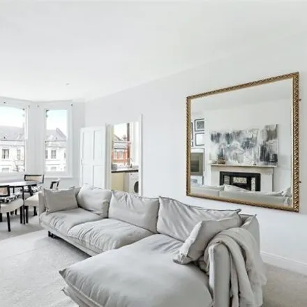 Image 2 - 55 St Quintin Avenue, London, W10 6PA, United Kingdom - Apartment for sale