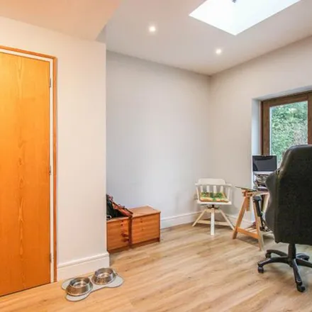 Rent this 6 bed duplex on St John's Innovation Centre in Cowley Road, Cambridge