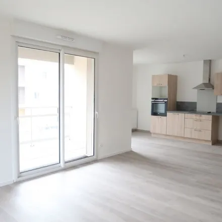 Rent this 4 bed apartment on Parc du Vicoin in 53940 Saint-Berthevin, France
