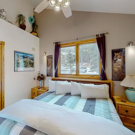 Rent this 2 bed condo on Estes Park in CO, 80517