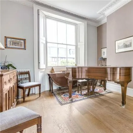 Image 4 - 28 Lonsdale Road, London, SW13 9EB, United Kingdom - Duplex for sale