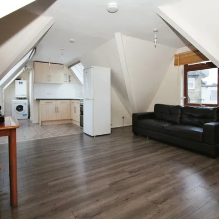 Image 2 - 2-6 Cowley Court, London, E11 4LG, United Kingdom - Apartment for rent