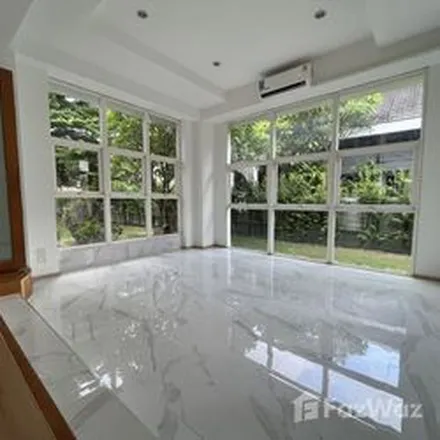 Rent this 4 bed apartment on unnamed road in Chatuchak District, Bangkok 10900
