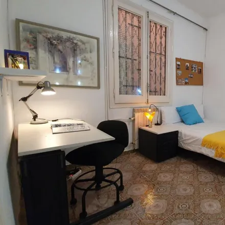 Rent this 7 bed room on La Rambla in 31, 08002 Barcelona