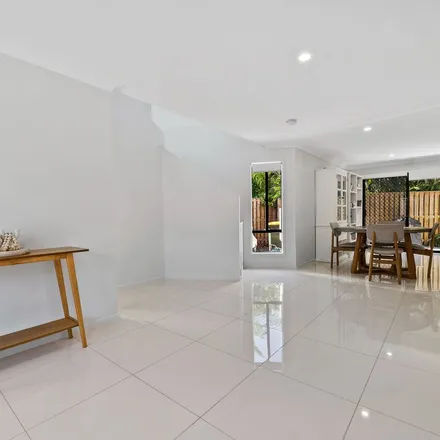 Image 4 - Arafura Avenue, Loganholme QLD 4129, Australia - Townhouse for rent