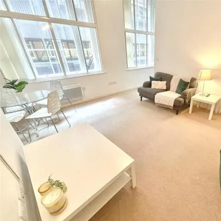 Image 2 - Puffin' Rooms, 8 Old Hall Street, Pride Quarter, Liverpool, L3 9PA, United Kingdom - Apartment for sale