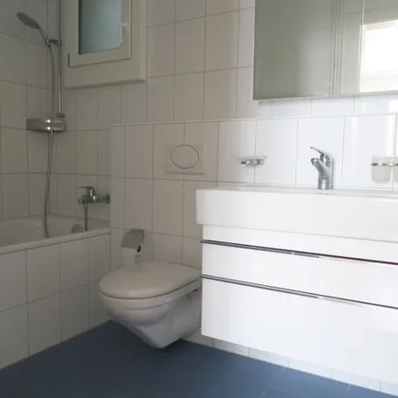 Rent this 3 bed apartment on Le Salon de Lea Labidi in Aegertenstrasse, 3005 Bern
