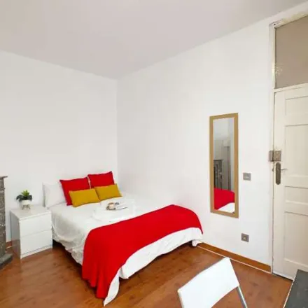 Image 6 - Calle de Bailén, 28005 Madrid, Spain - Apartment for rent