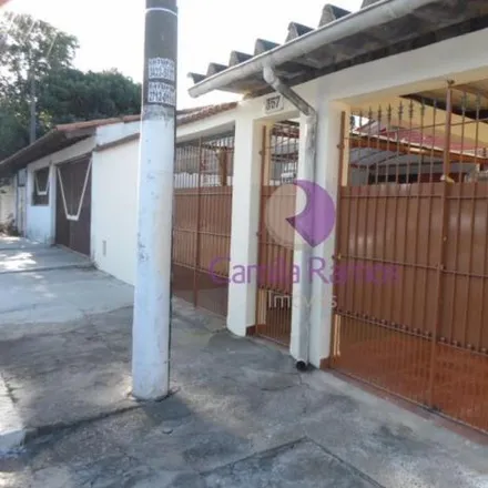 Buy this 3 bed house on Avenida Brasilia 588 in Vila Amorim, Suzano - SP