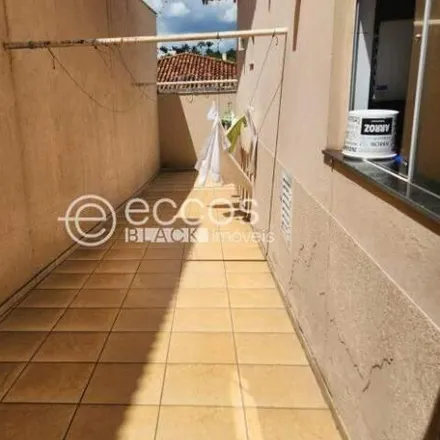 Rent this 3 bed house on Barroca Almofadas in Rua Alexandrino dos Santos, Lídice