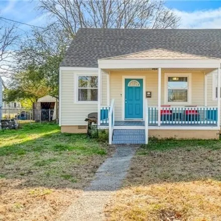Buy this 3 bed house on 3505 Commonwealth Avenue in Portsmouth, VA 23707