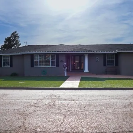 Buy this 3 bed house on 1677 Smyth Street in Plainview, TX 79072