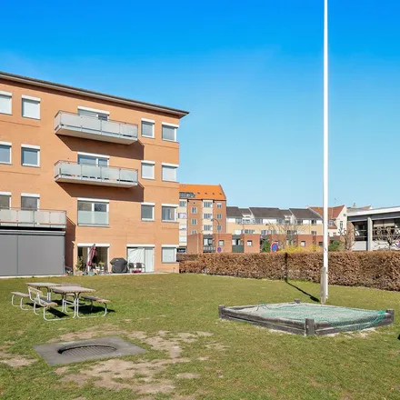 Rent this 5 bed apartment on C.V.E. Knuths Vej 2D in 2900 Hellerup, Denmark